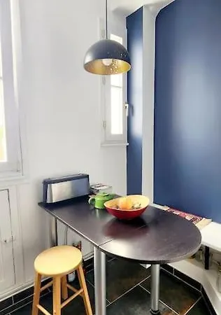 Charming Nest In Paris-pont Cardinet Apartment