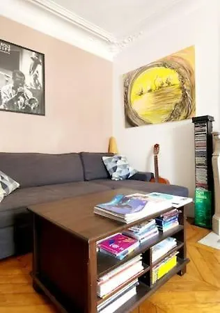 Apartment Charming Nest In Paris-pont Cardinet