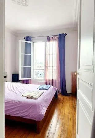 Charming Nest In Paris-pont Cardinet Paris